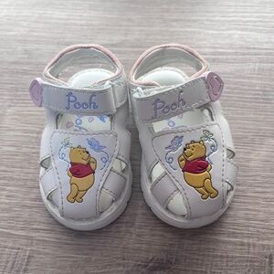 Vintage 90's Winnie the Pooh Kids Sandals